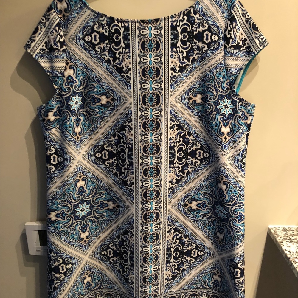 Dress new without tags